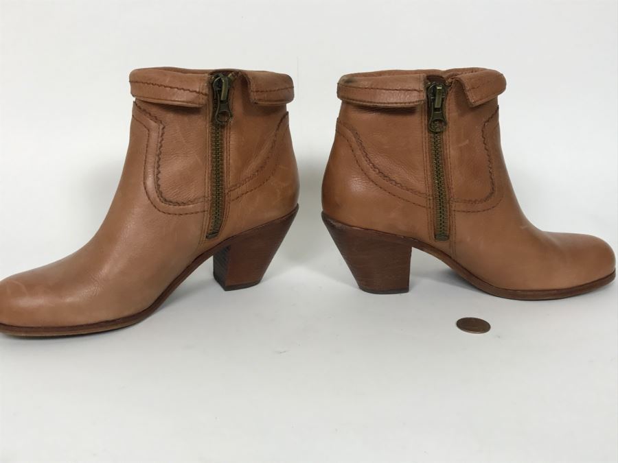 Sam Edelman Ladies Boots Size 7 1/2