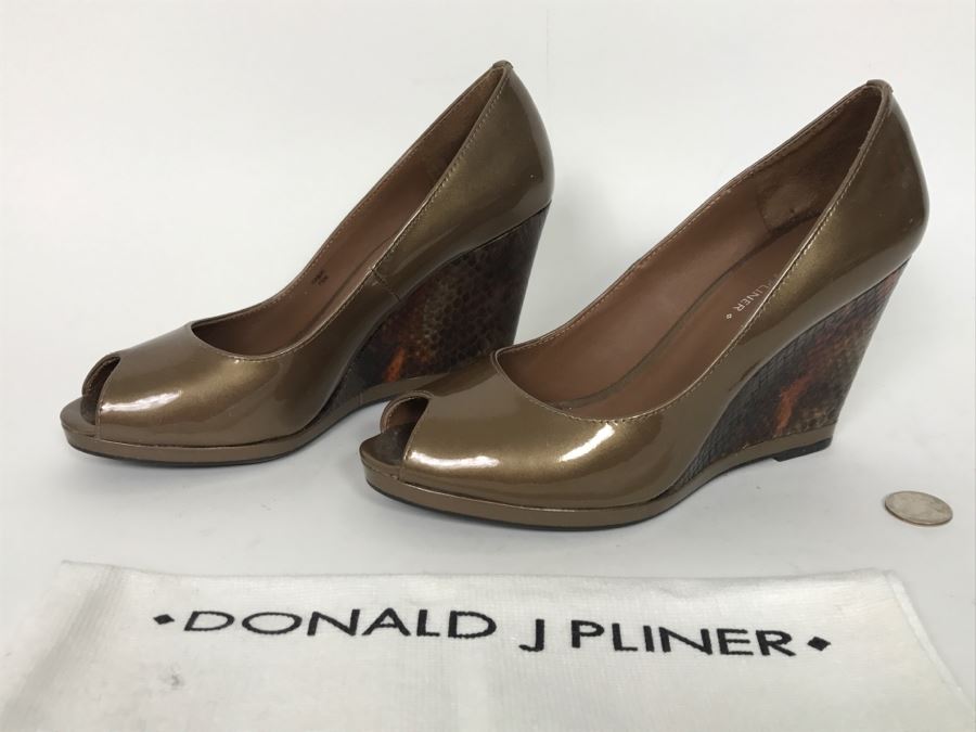 Donald J Pliner Ladies Shoes Size 7 1/2M [Photo 1]