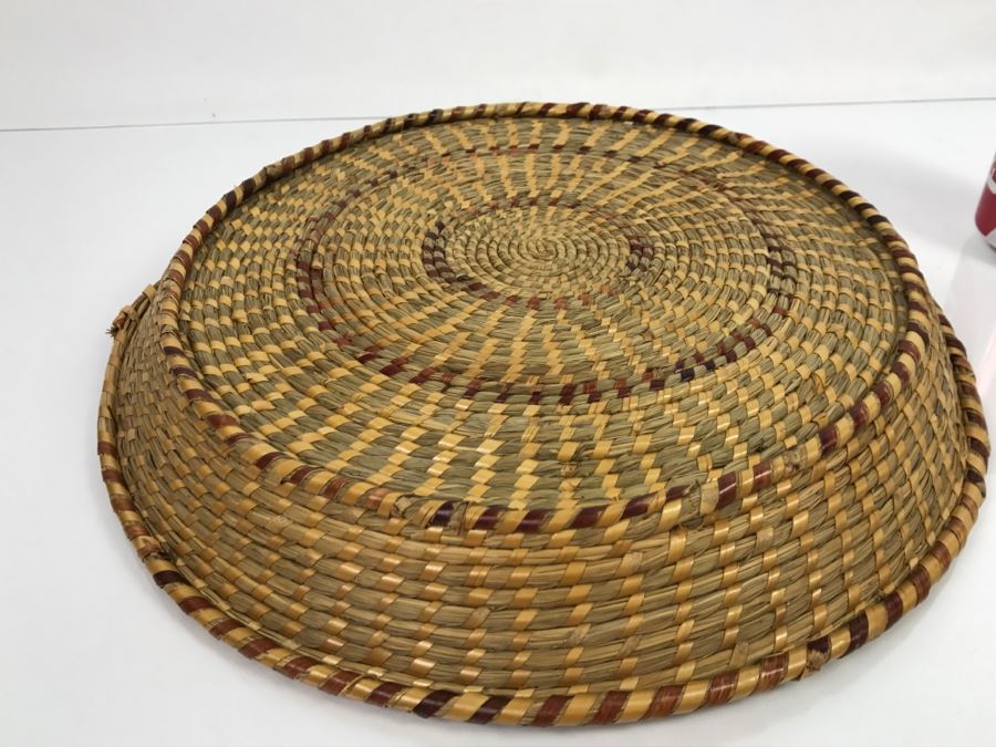 Large Vintage Native American Indian Basket - Does Not Include Stand [Photo 12]