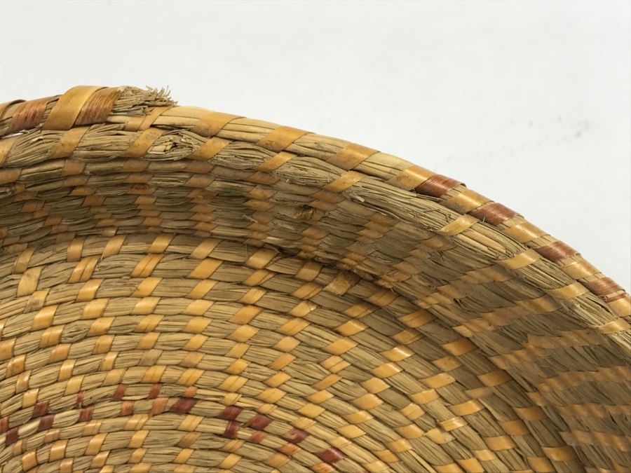 Large Vintage Native American Indian Basket - Does Not Include Stand [Photo 7]