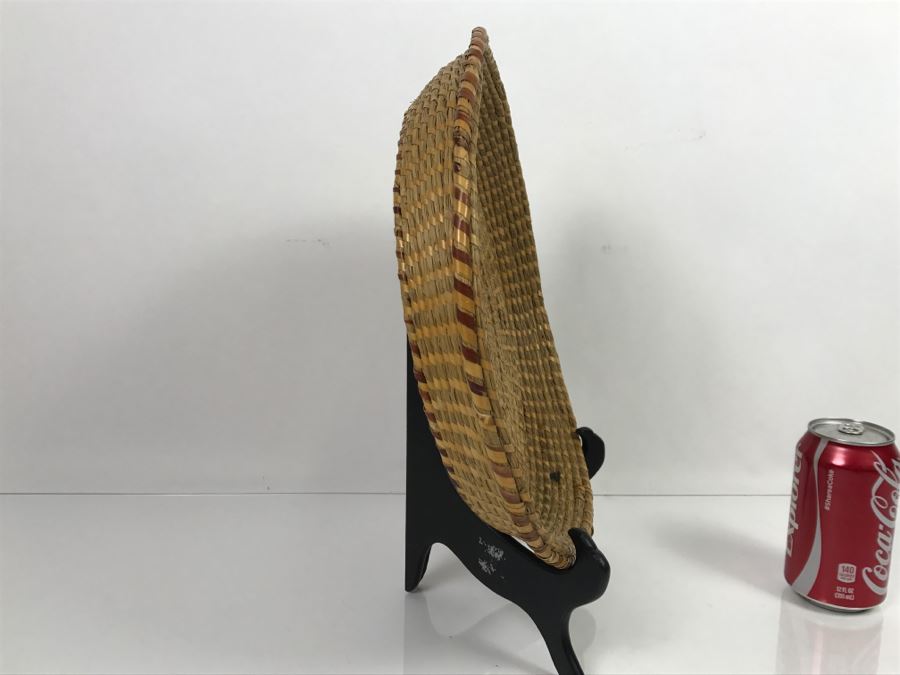 Large Vintage Native American Indian Basket - Does Not Include Stand [Photo 10]