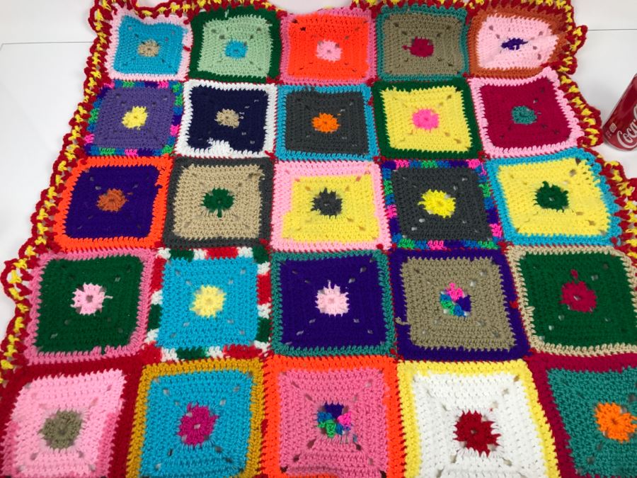 Vintage Colorful Crochet Quilt [Photo 4]
