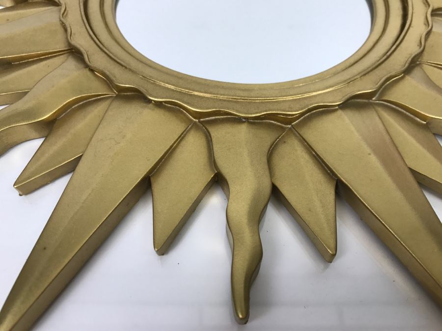 Small Sunburst Wall Mirror [Photo 4]