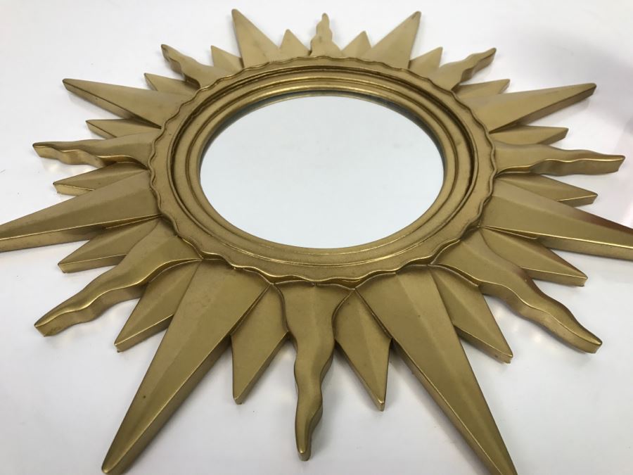 Small Sunburst Wall Mirror [Photo 3]
