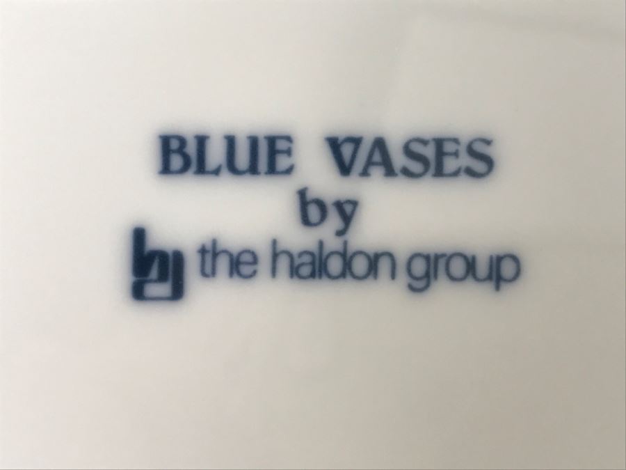 Pair Of Blue And White Chinoiserie Plates Blue Vases By The Haldon Group [Photo 7]