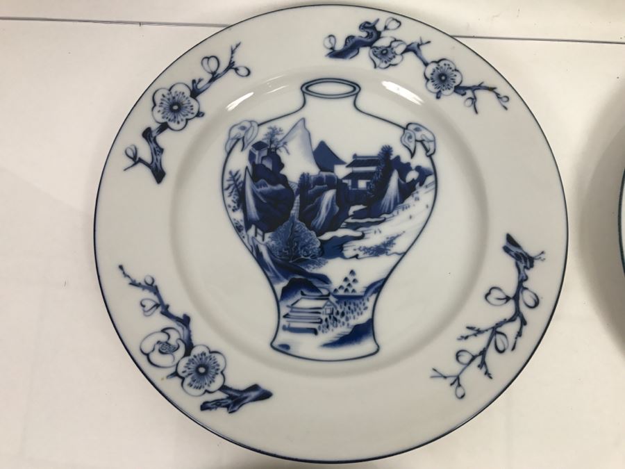 Pair Of Blue And White Chinoiserie Plates Blue Vases By The Haldon Group [Photo 5]
