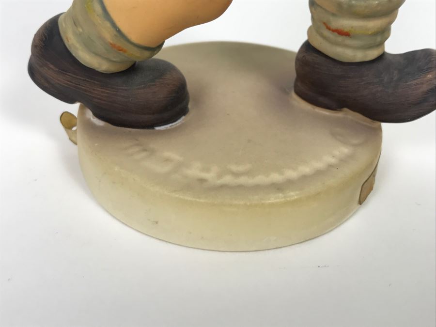 Vintage Goebel Hummel School Boy Figurine 822/0 West Germany [Photo 5]