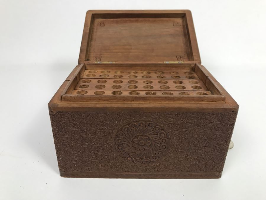 Intricately Carved Floral Patern Tri-Fold Wooden Box Possible Cigarette Storage Box [Photo 12]