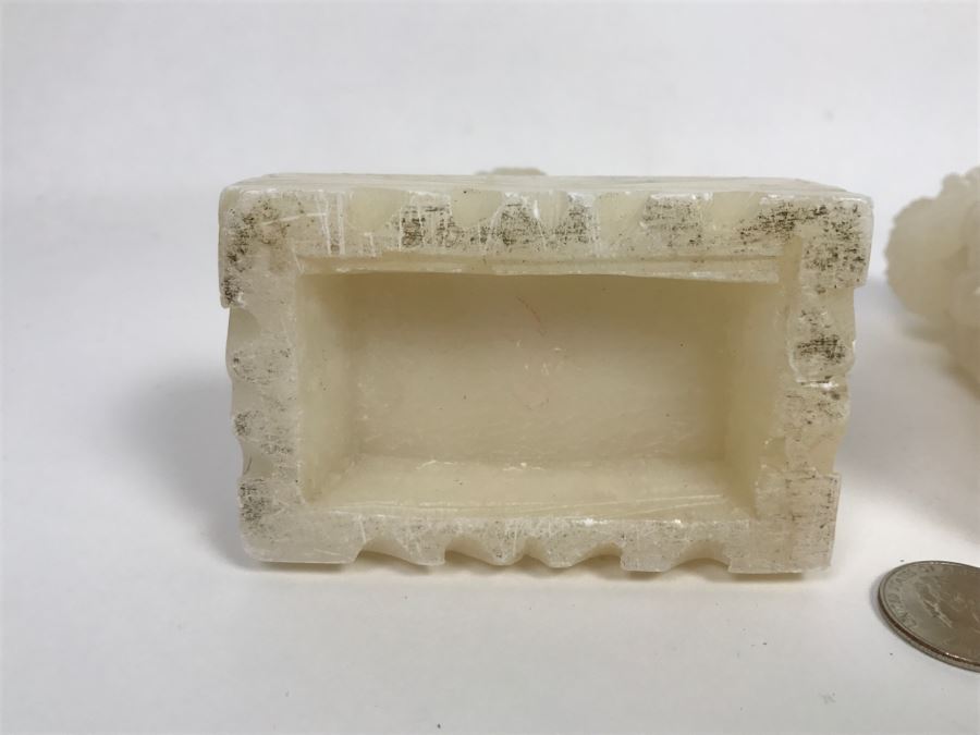 Pair Of Alabaster Foo Dog Sculptures [Photo 21]