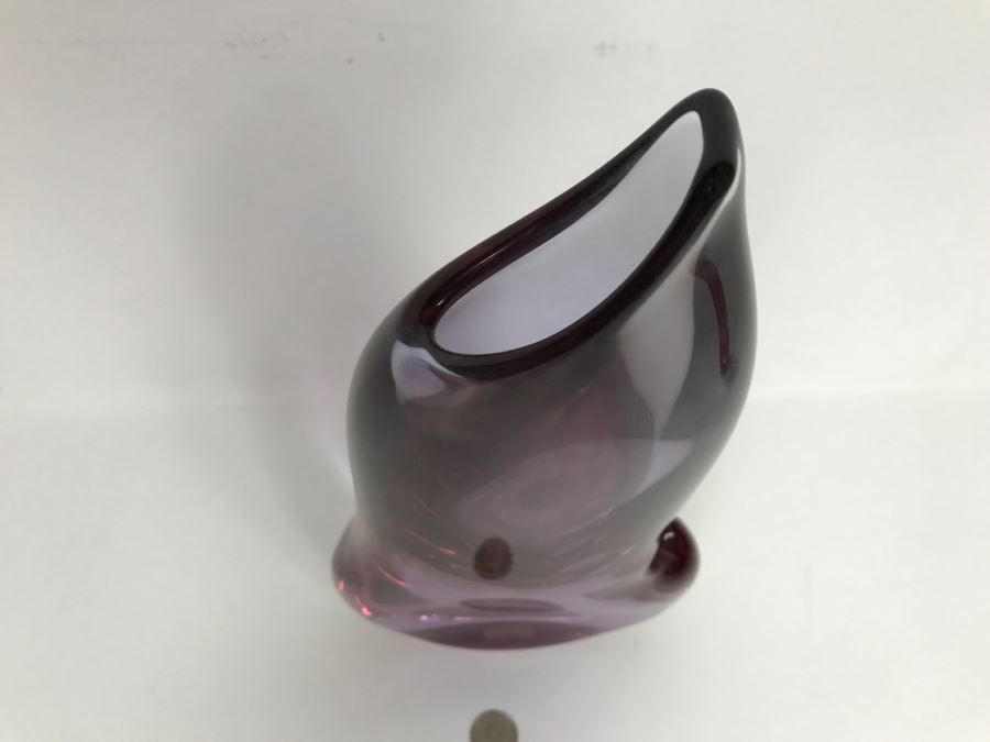 Stunning Amethyst Glass Vase Sculpture [Photo 11]