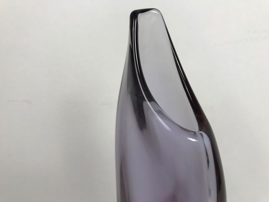 Stunning Amethyst Glass Vase Sculpture [Photo 8]