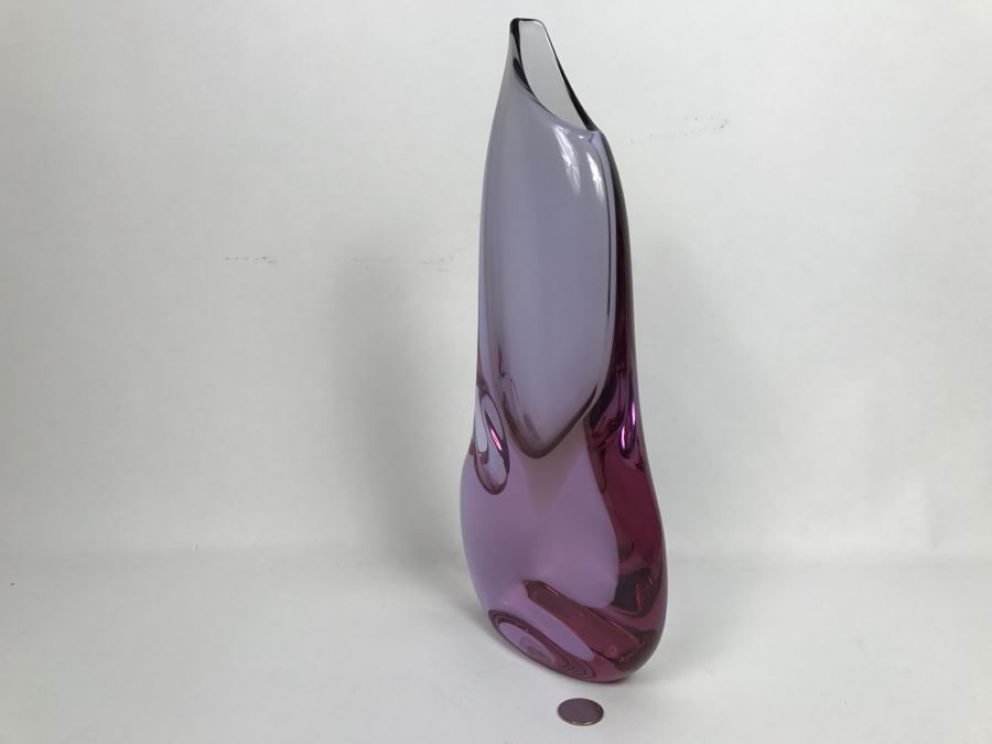 Stunning Amethyst Glass Vase Sculpture [Photo 7]