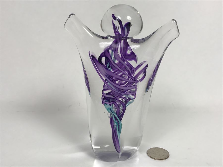 Stunning Signed Art Glass Sculpture Of Person Signature Illegible [Photo 10]