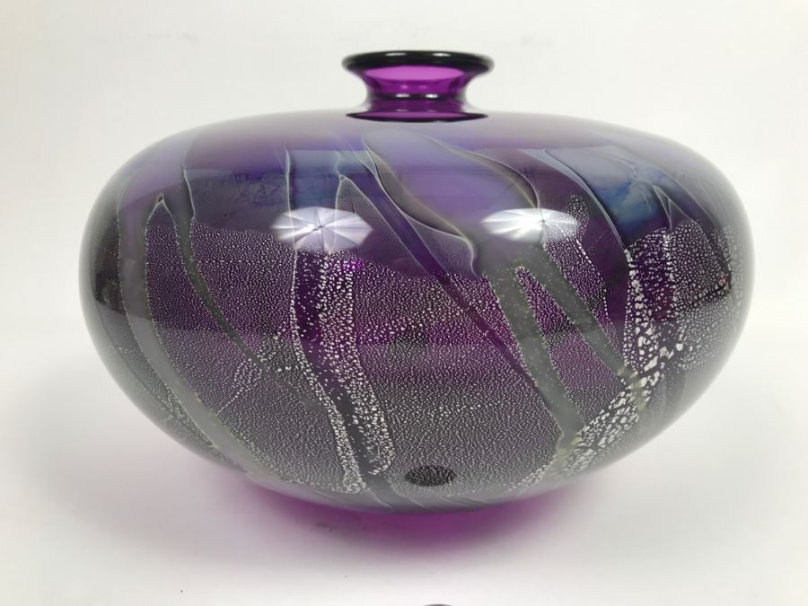 Stunning Purple Amethyst Glass Vase [Photo 6]