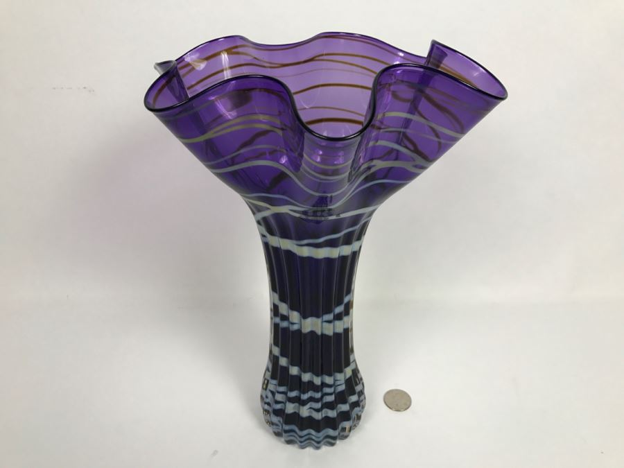 Vintage 2004 Mensch Glass Studio Art Glass Tall Vase Amethyst Flared Rim And Ribs [Photo 5]