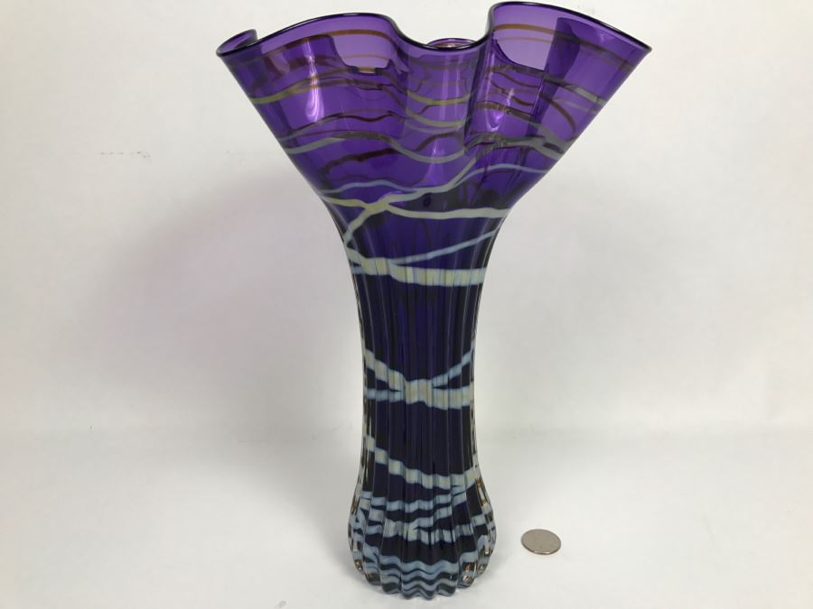 Vintage 2004 Mensch Glass Studio Art Glass Tall Vase Amethyst Flared Rim And Ribs [Photo 6]