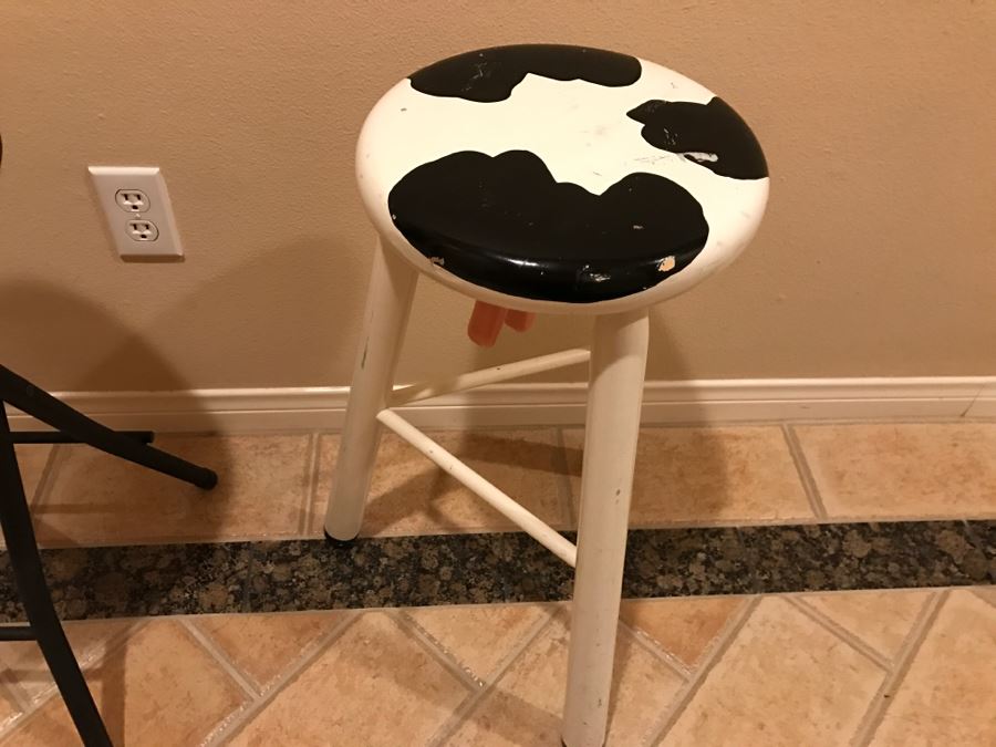JUST ADDED - Set Of (3) Stools: (2) Black Folding Stools (One Not Shown) And (1) Cow Stool [Photo 5]