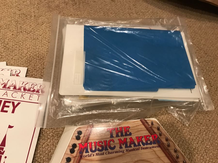 JUST ADDED - Pair Of Music Maker Learning Instruments With Collection Of Music Maker Song Packets Including DISNEY [Photo 6]