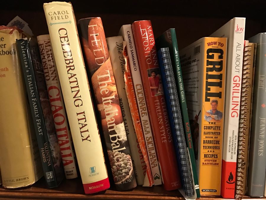 JUST ADDED - Book Lot With Gardening Books And Cookbooks [Photo 6]