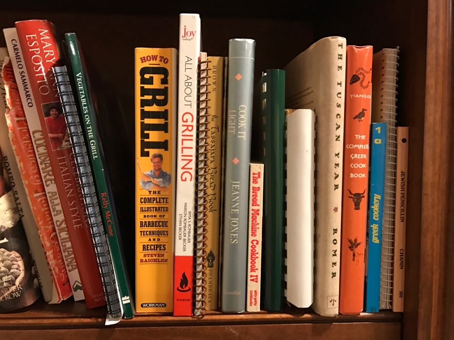 JUST ADDED - Book Lot With Gardening Books And Cookbooks [Photo 7]