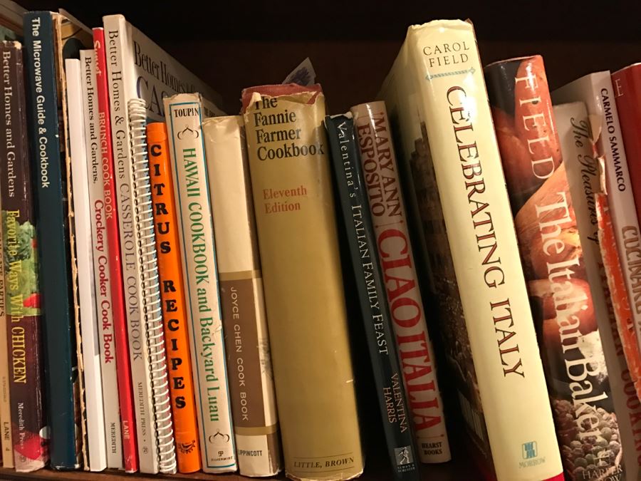 JUST ADDED - Book Lot With Gardening Books And Cookbooks [Photo 5]