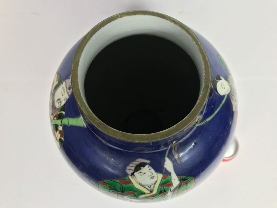 Stunning Asian Antique Tall Blue Porcelain Ginger Jar Vase With Asian Figures Surrounding Vase [Photo 36]