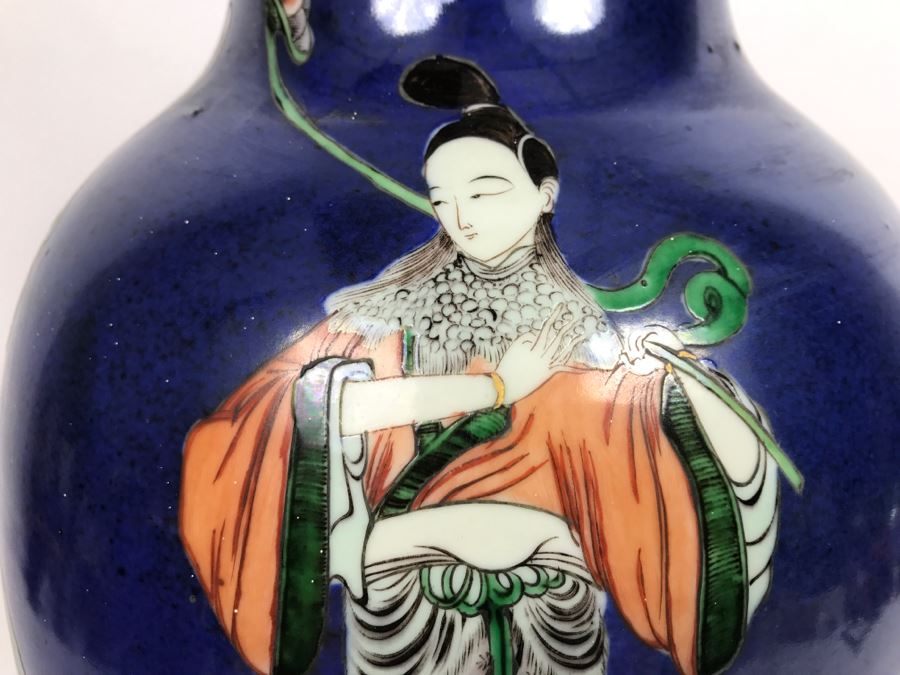 Stunning Asian Antique Tall Blue Porcelain Ginger Jar Vase With Asian Figures Surrounding Vase [Photo 25]