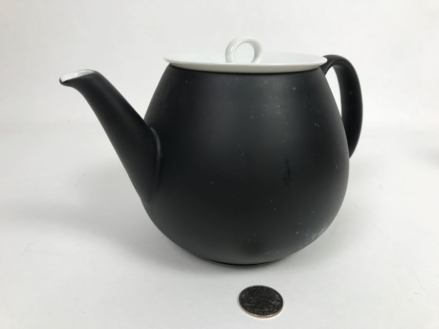 Mid-Century Modern Raymond Loewy Black & White Teapot Continental China Germany Charcoal [Photo 4]