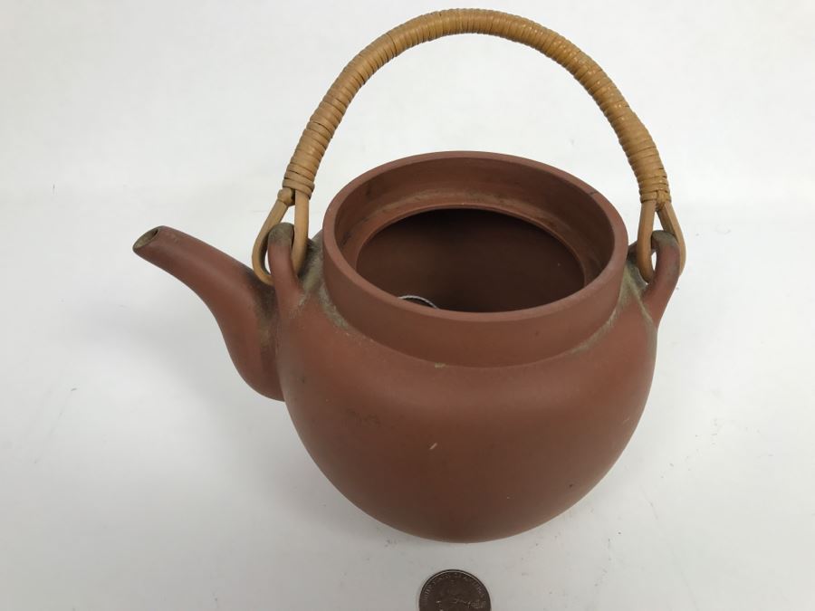Vintage Signed Asian Teapot [Photo 9]