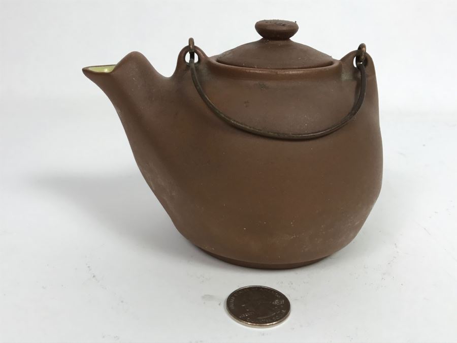 Vintage The Pigeon Forge Pottery Teapot Tennessee [Photo 1]