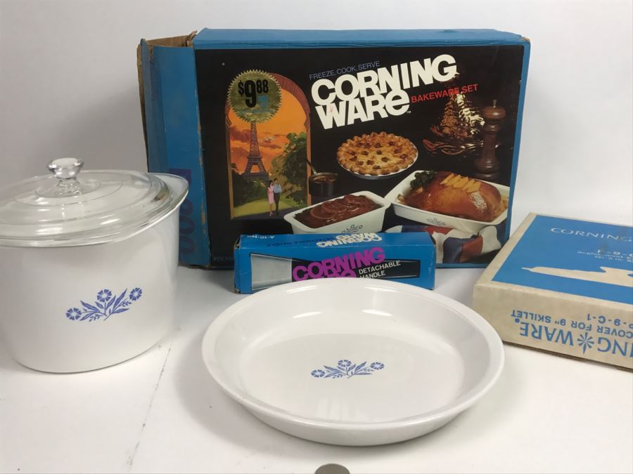 Vintage Corningware Bakeware Lot [Photo 1]
