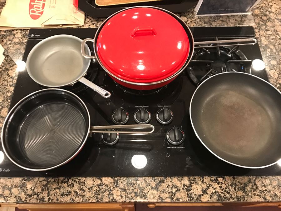 JUST ADDED - Kitchen Cookware Lot Skillets Pans Eagleware Bialetti [Photo 1]