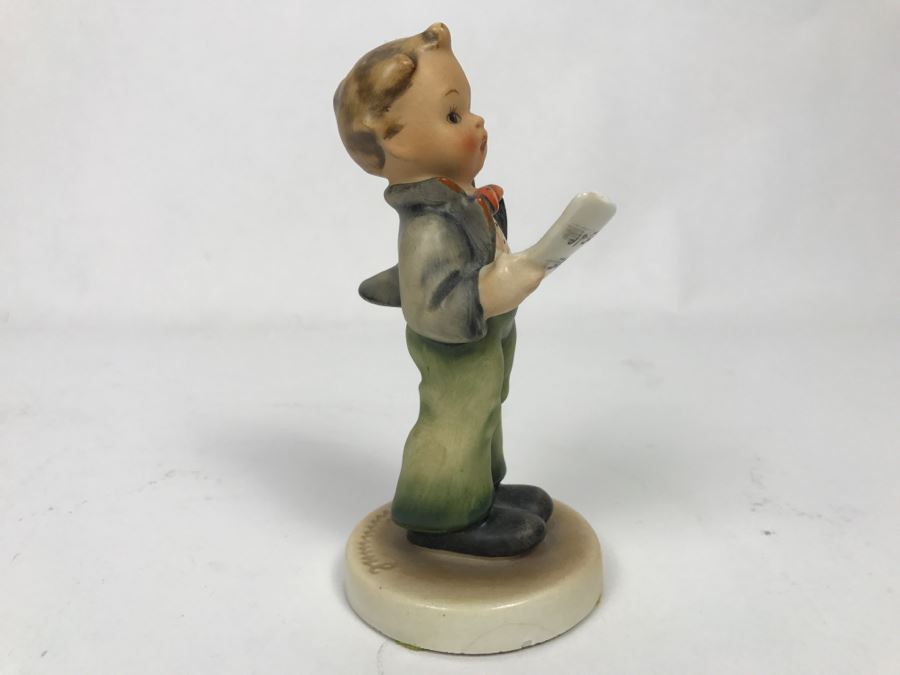Hummel Figurine Soloist 135 Germany Bee Logo - Note Slight Chip In Base [Photo 2]