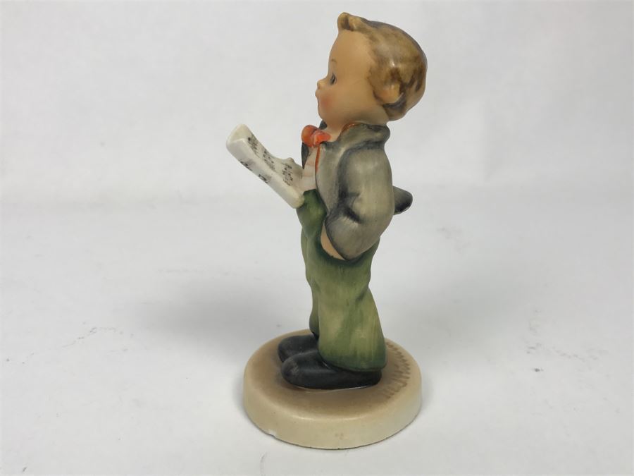 Hummel Figurine Soloist 135 Germany Bee Logo - Note Slight Chip In Base [Photo 5]