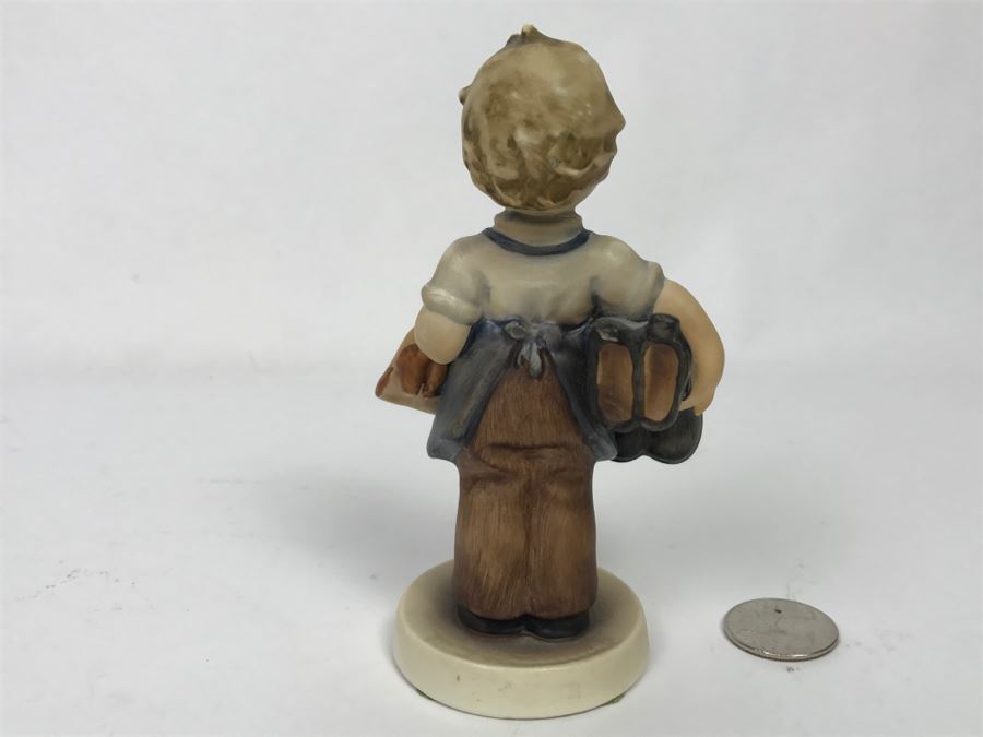 Hummel Boots Figurine 143/0 [Photo 4]