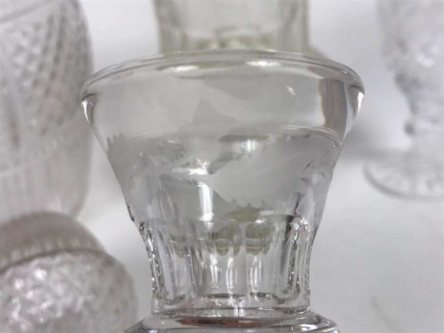 Pair Of Crystal Liquor Decanters With Pair Of Stemware Glasses [Photo 10]