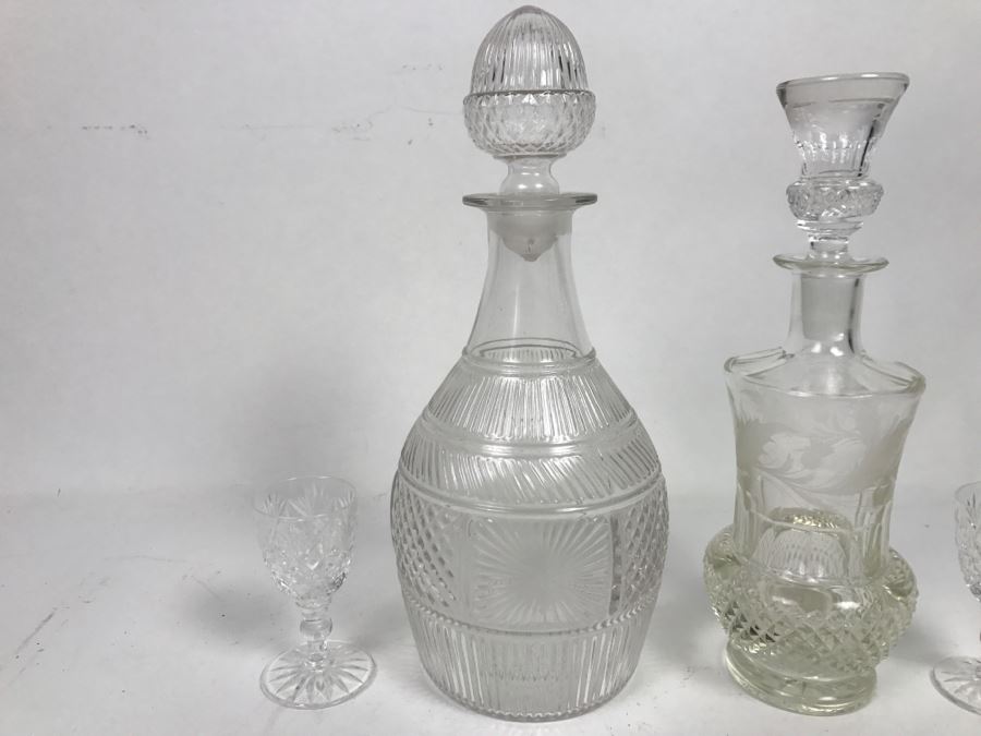 Pair Of Crystal Liquor Decanters With Pair Of Stemware Glasses [Photo 2]