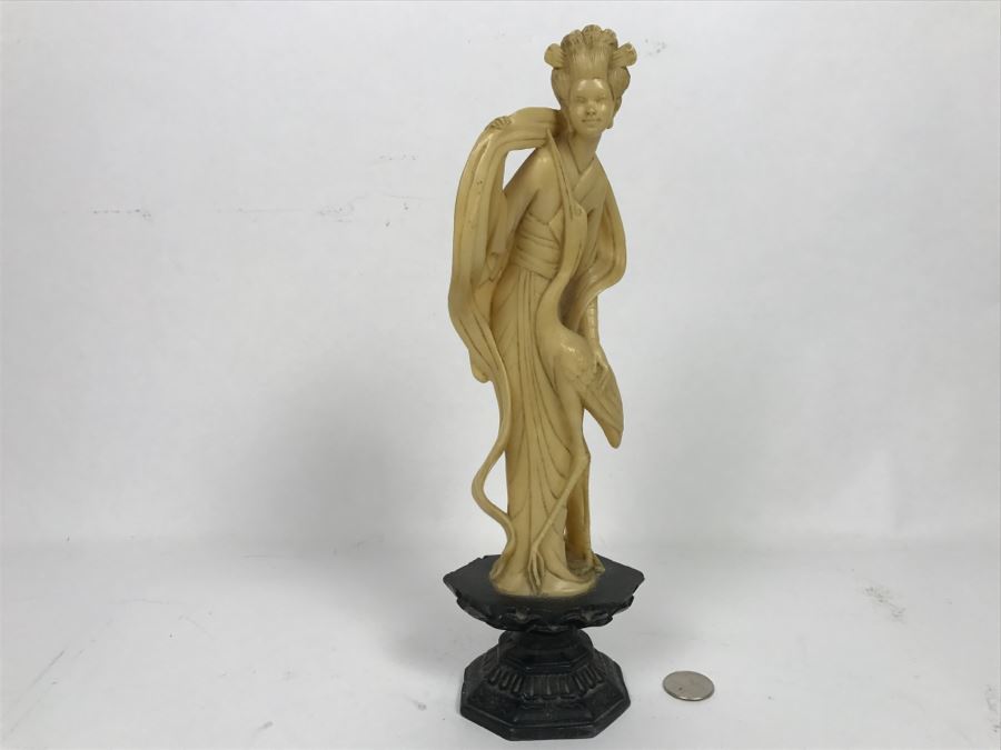 Vintage Asian Resin Figurine [Photo 2]