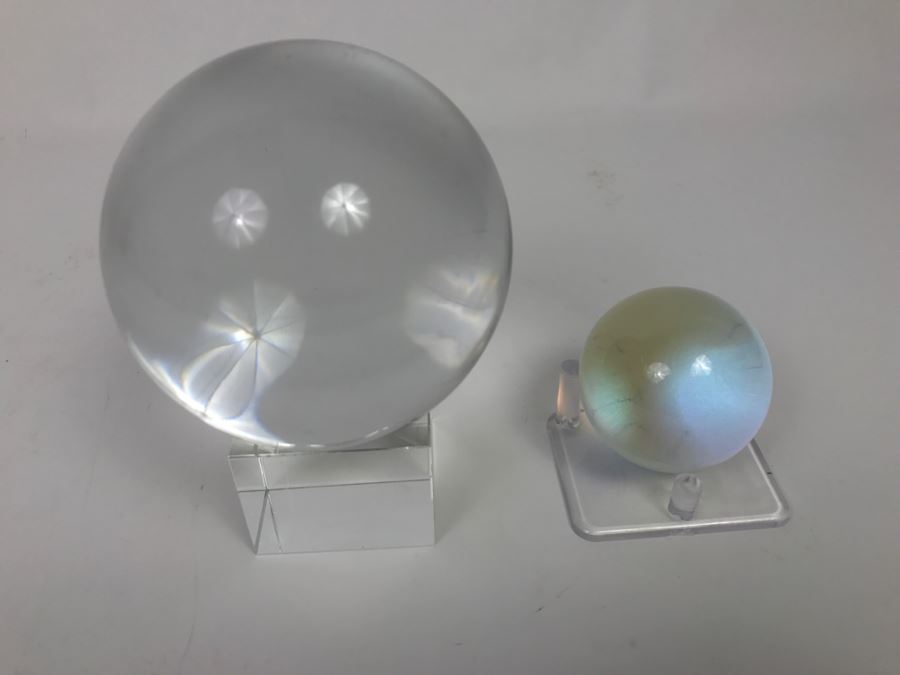 Pair Of Crystal Balls With Stands [Photo 5]