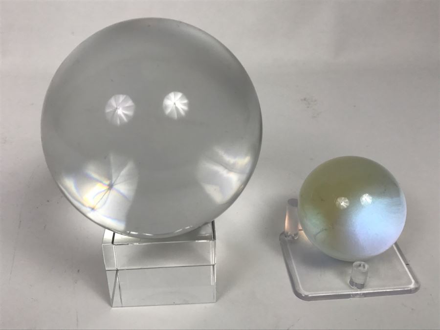 Pair Of Crystal Balls With Stands [Photo 6]
