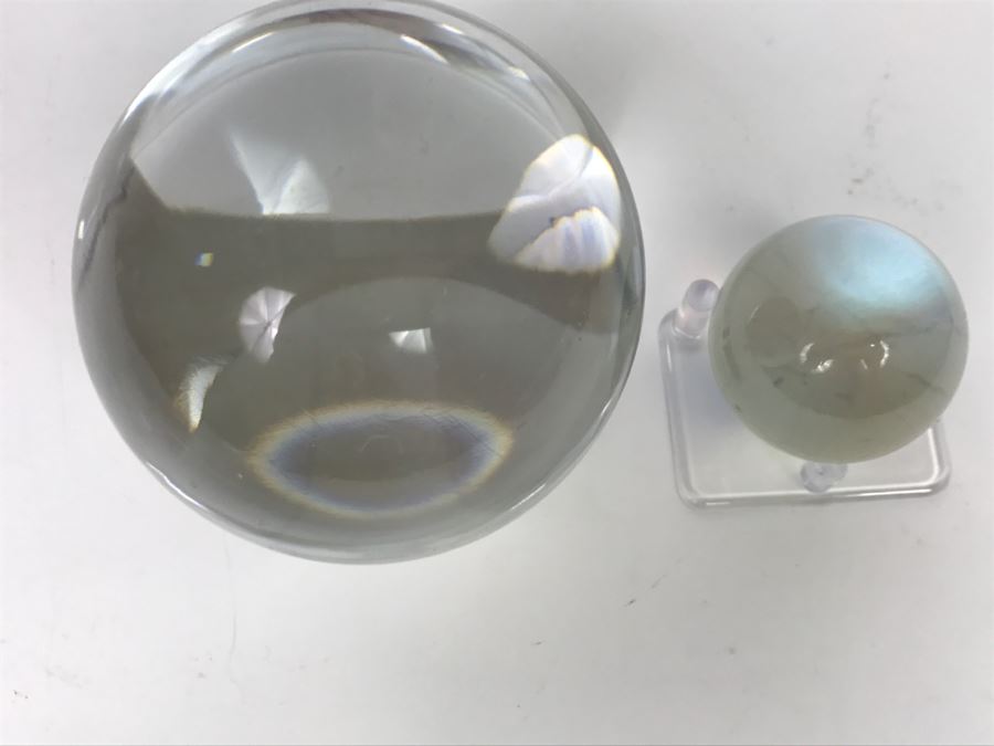 Pair Of Crystal Balls With Stands [Photo 8]