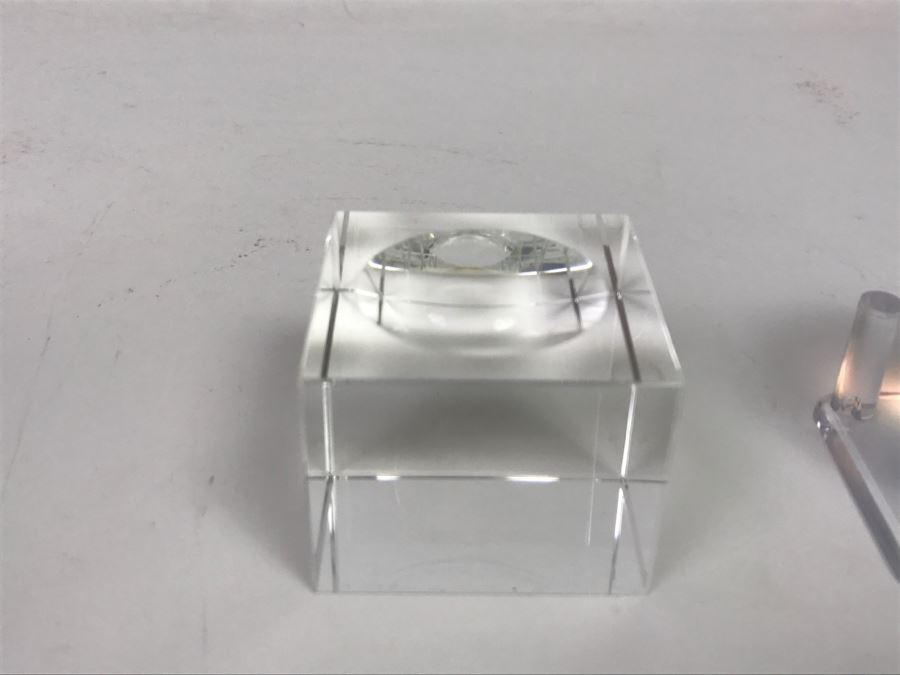 Pair Of Crystal Balls With Stands [Photo 9]