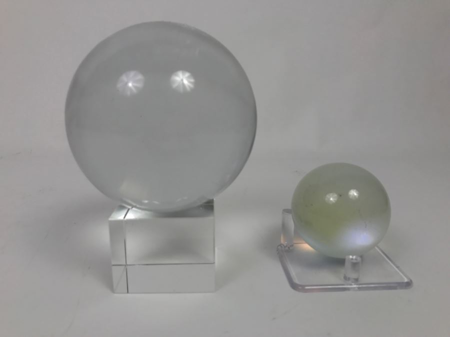 Pair Of Crystal Balls With Stands [Photo 4]