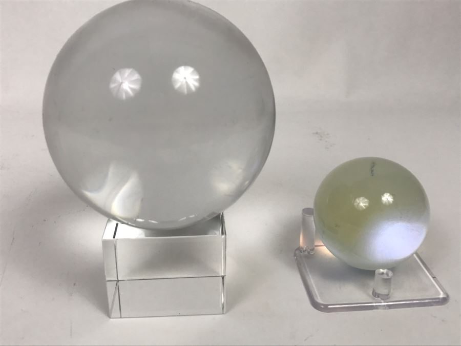 Pair Of Crystal Balls With Stands [Photo 7]