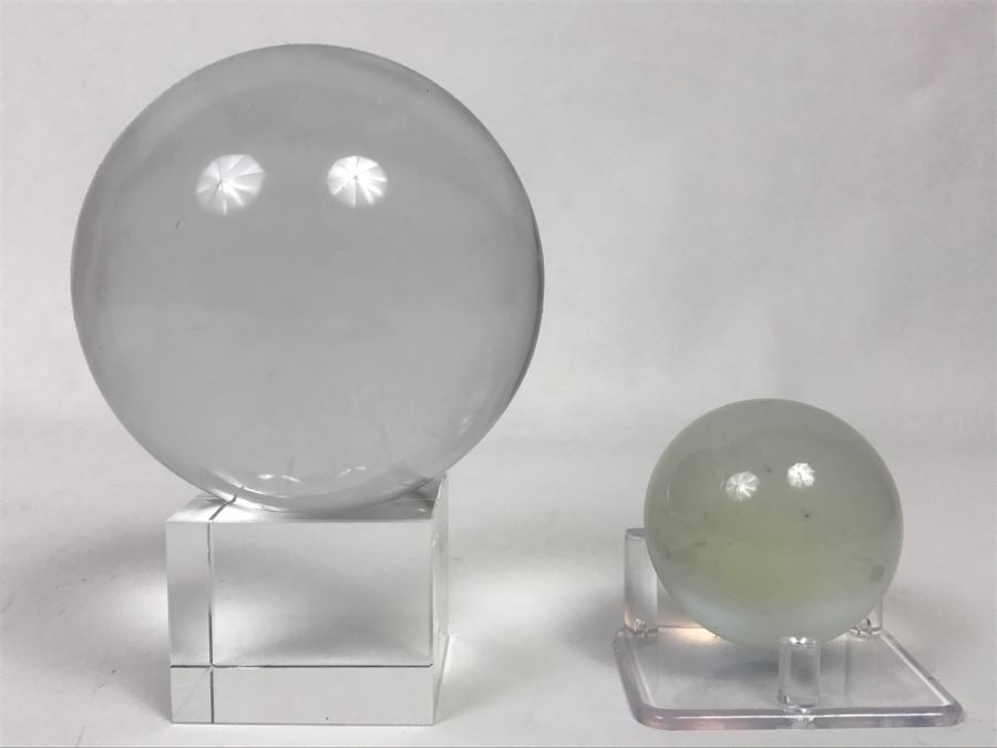 Pair Of Crystal Balls With Stands [Photo 11]
