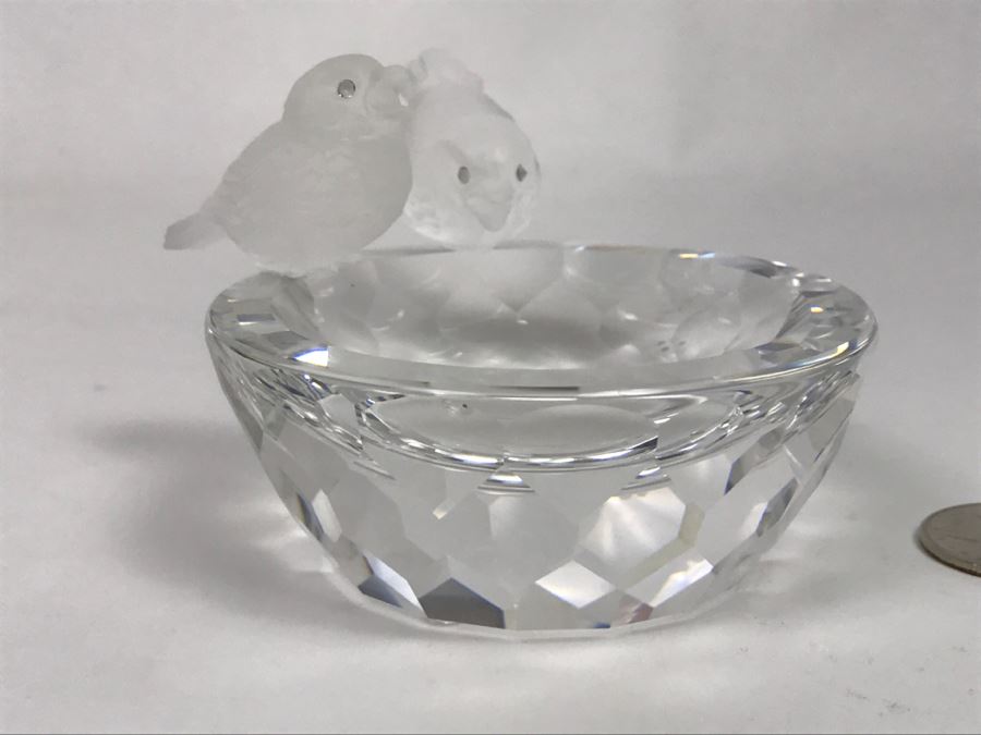 Vintage Swarovski Crystal Birds Bowl Bath With Two Frosted Crystal Birds  [Photo 3]