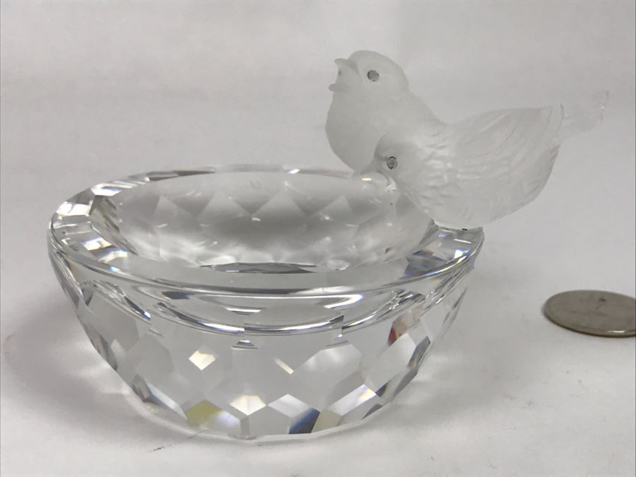 Vintage Swarovski Crystal Birds Bowl Bath With Two Frosted Crystal Birds  [Photo 7]