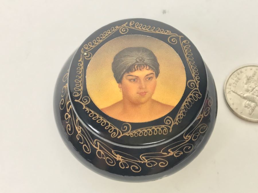 Small Trinket Box [Photo 2]