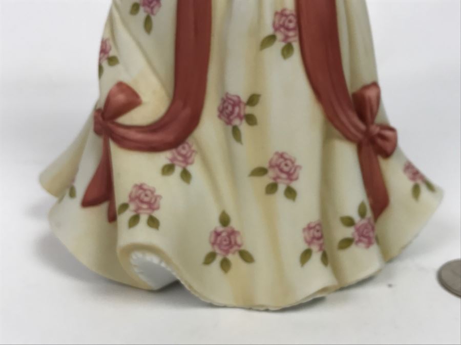 LENOX First Waltz Figurine [Photo 4]