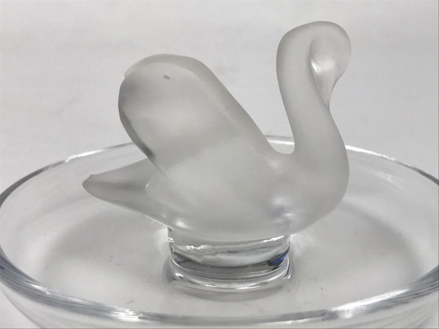 Signed Vintage Lalique France Frosted Crystal Swan Art Glass Dish Ring [Photo 4]